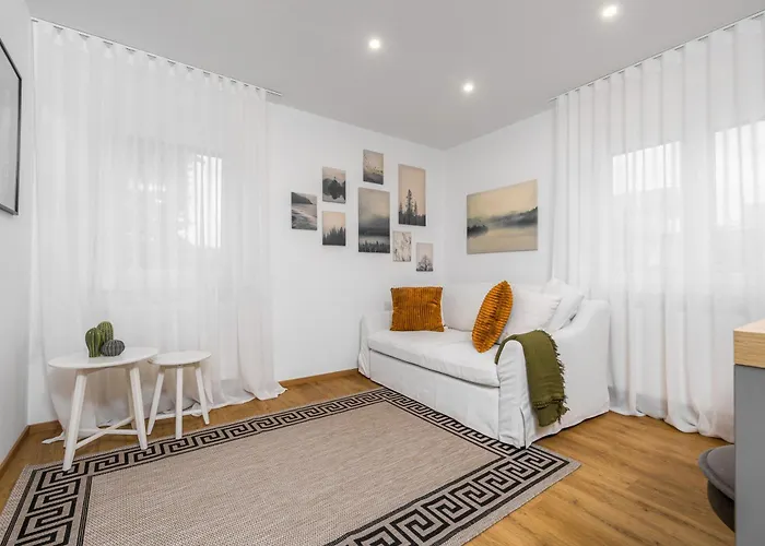 شقة Apartmaji Spalina, Ivancna Gorica